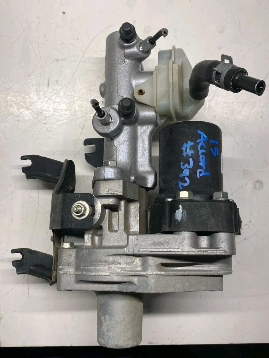 2014-15 HONDA ACCORD HYBRID MASTER BRAKE MASTER CYLINDER OEM 2014-15 HONDA ACCORD HYBRID MASTER BRAKE MASTER CYLINDER OEM
