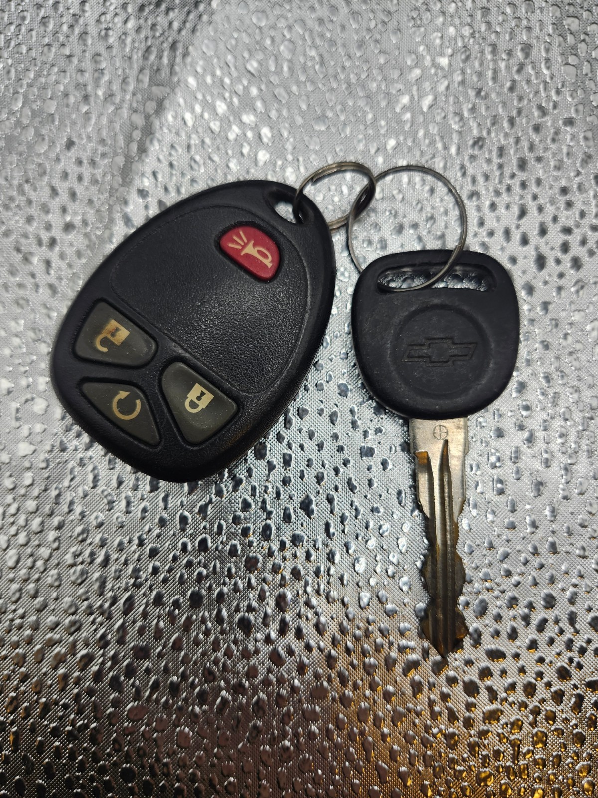 OEM Electronics Keyless Remote Key Fobs OUC60221 With Key OEM Electronics Keyless Remote Key Fobs OUC60221 With Key