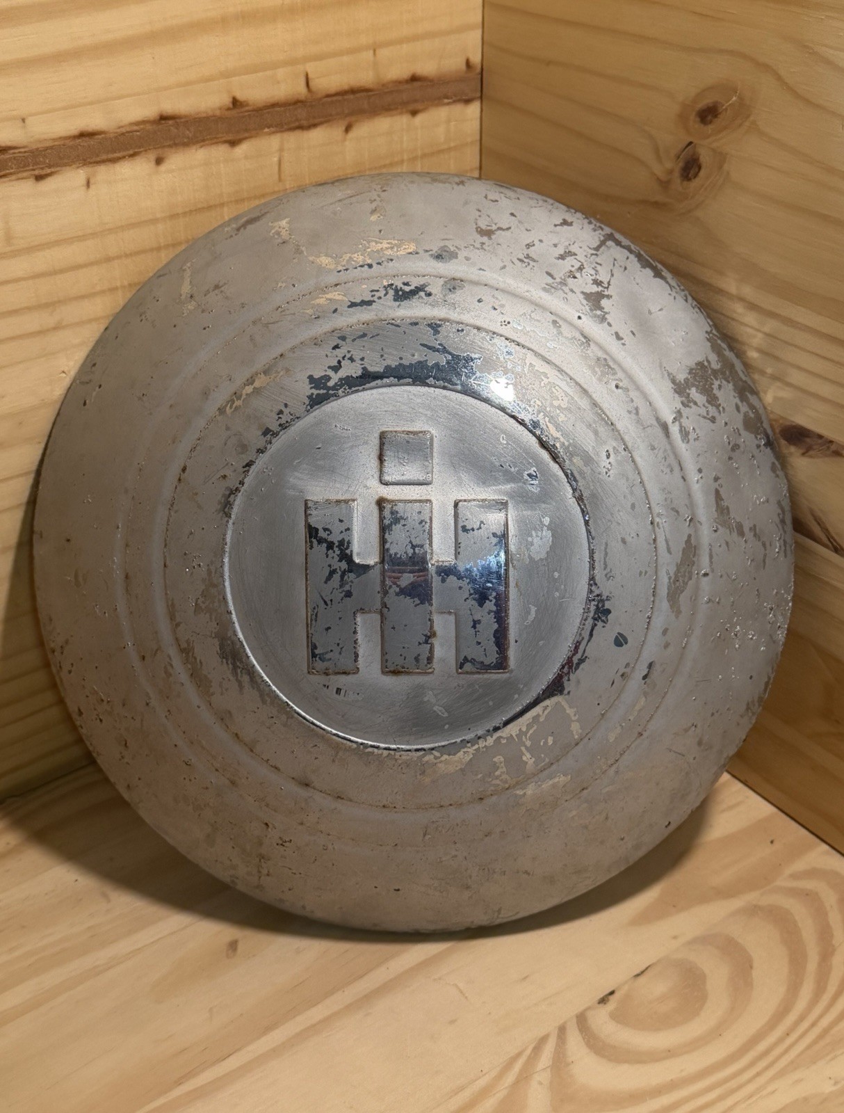 Vintage 1940-1964 International OEM Wheel Center Rim Cap Hub Cover Dog Dish IH