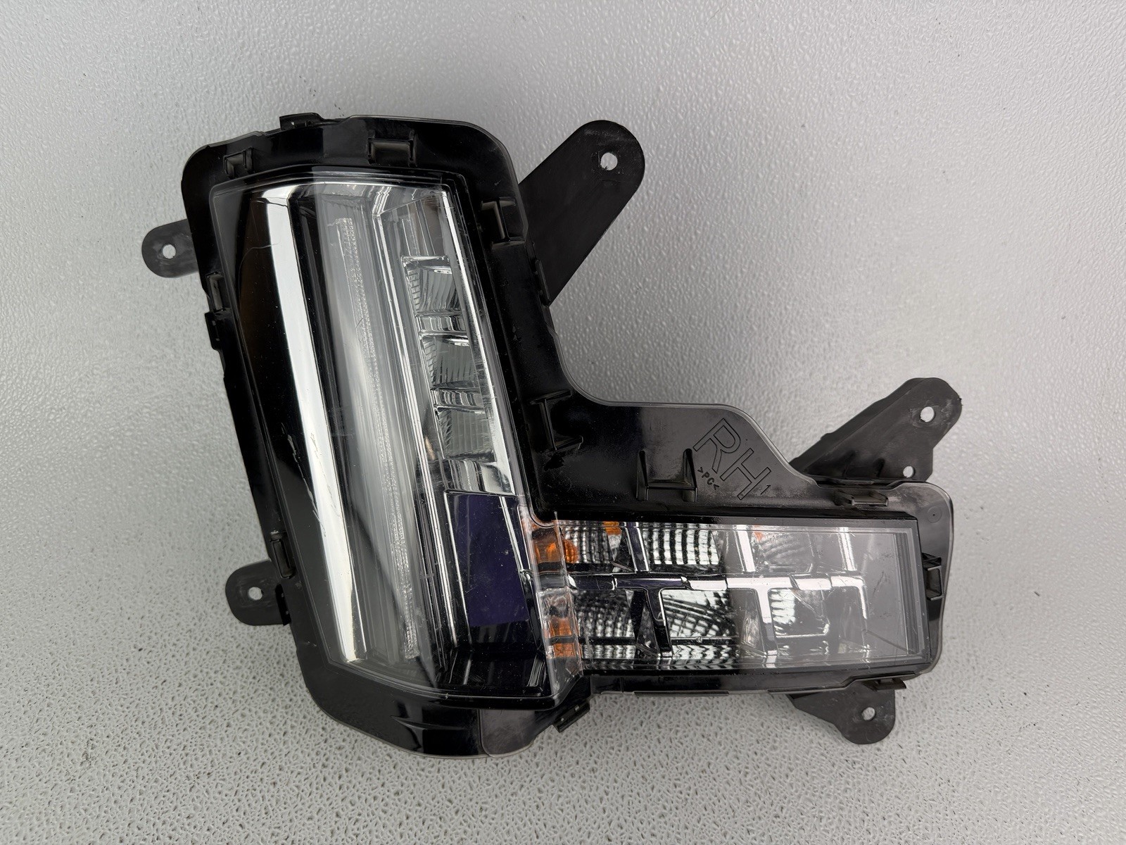 Nice 2015-2020 Cadillac Escalade Fog Light Right LED Running Lamp DRL OEM