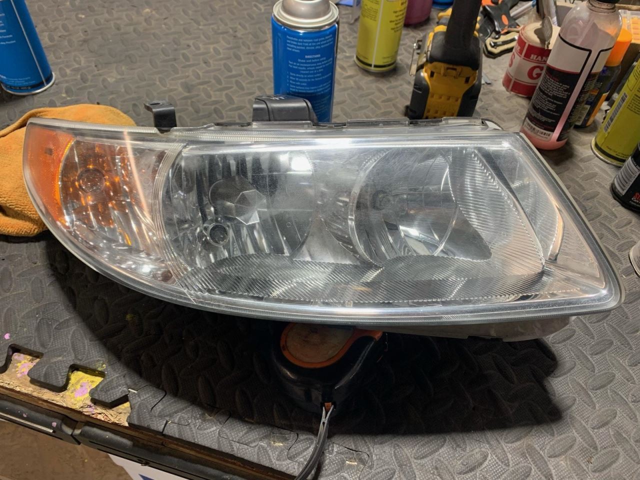 Passenger Right Headlight Without Xenon Fits 05-06 SAAB 9-2X 821533