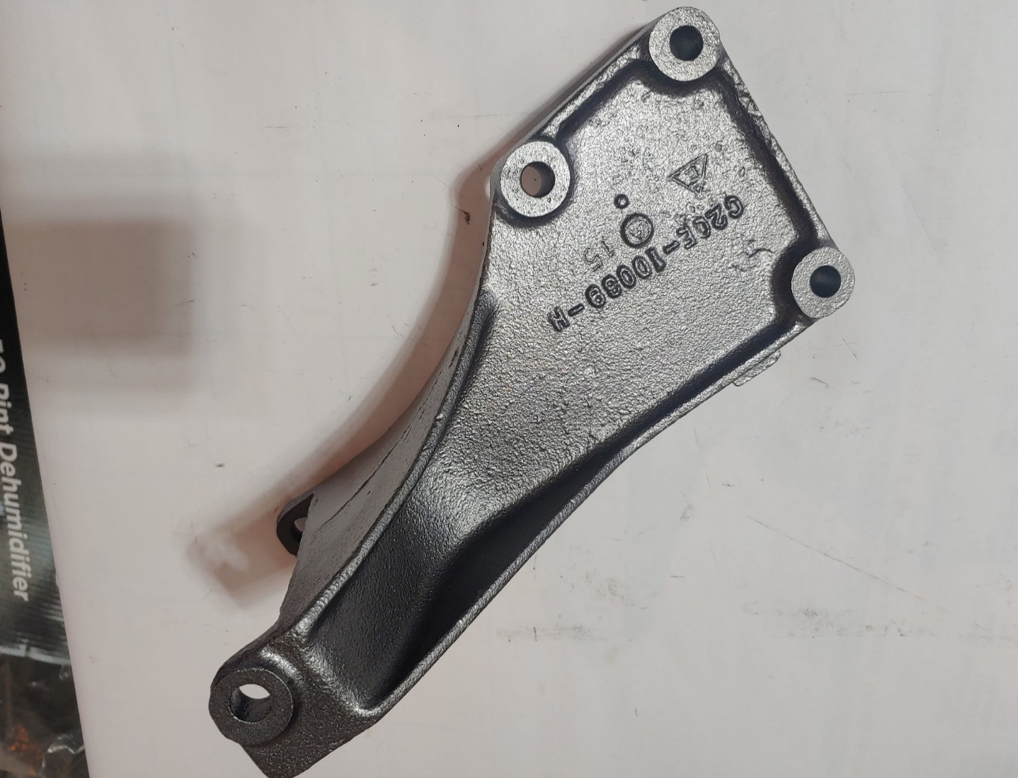 Ford Small Block V8 Generator Bracket C20E-10039-H Early 1960’s OEM Ford Small Block V8 Generator Bracket C20E-10039-H Early 1960’s OEM