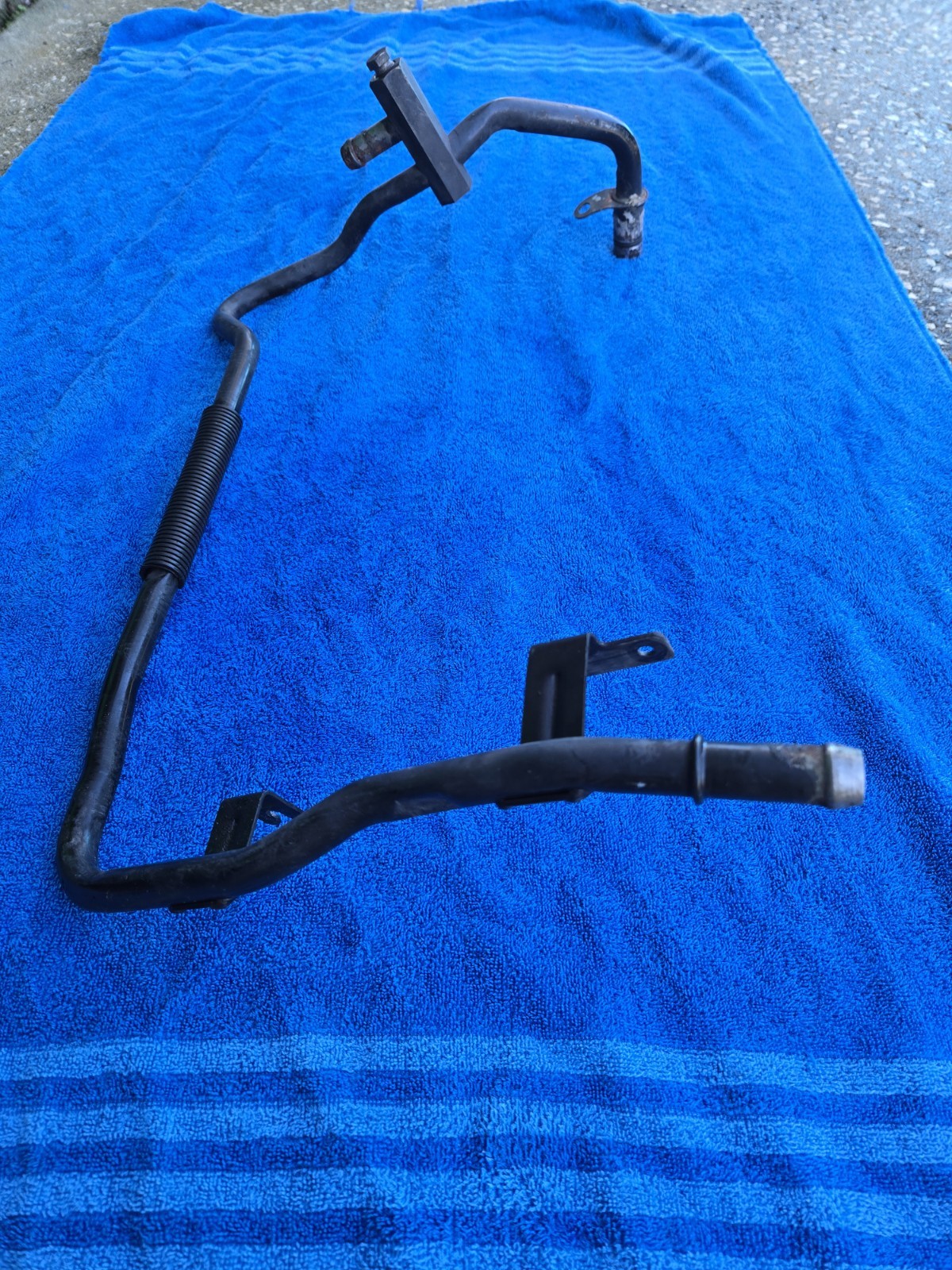 01-04 Mustang V6 3.8/3.9l Engine Coolant Heater Pipe Hose Tube Assembly 01-04 Mustang V6 3.8/3.9l Engine Coolant Heater Pipe Hose Tube Assembly