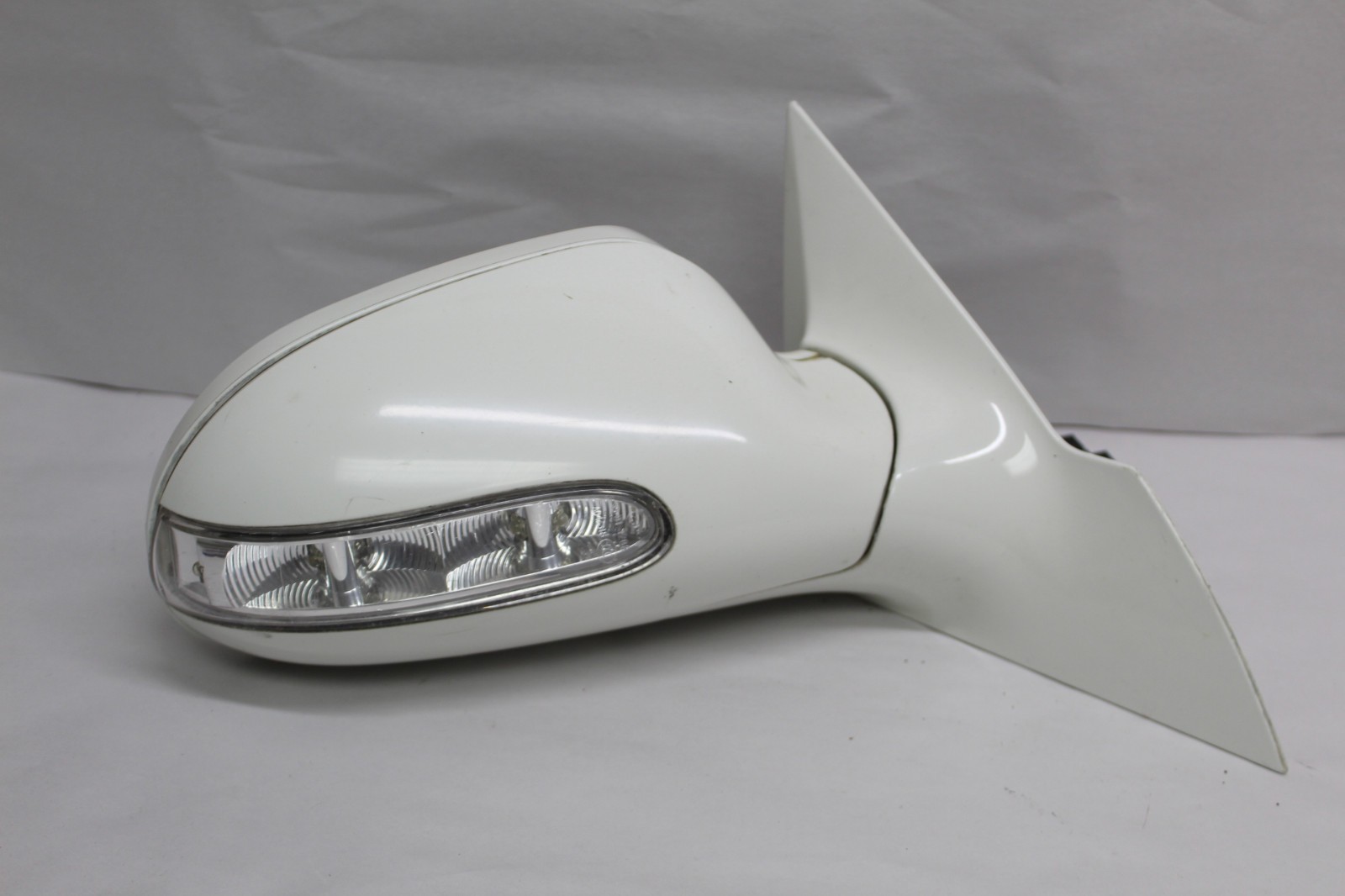 2003 - 2009 Mercedes CLK320 CLK350 W209 Side View Mirror RH Passenger side OEM 2003 - 2009 Mercedes CLK320 CLK350 W209 Side View Mirror RH Passenger side OEM