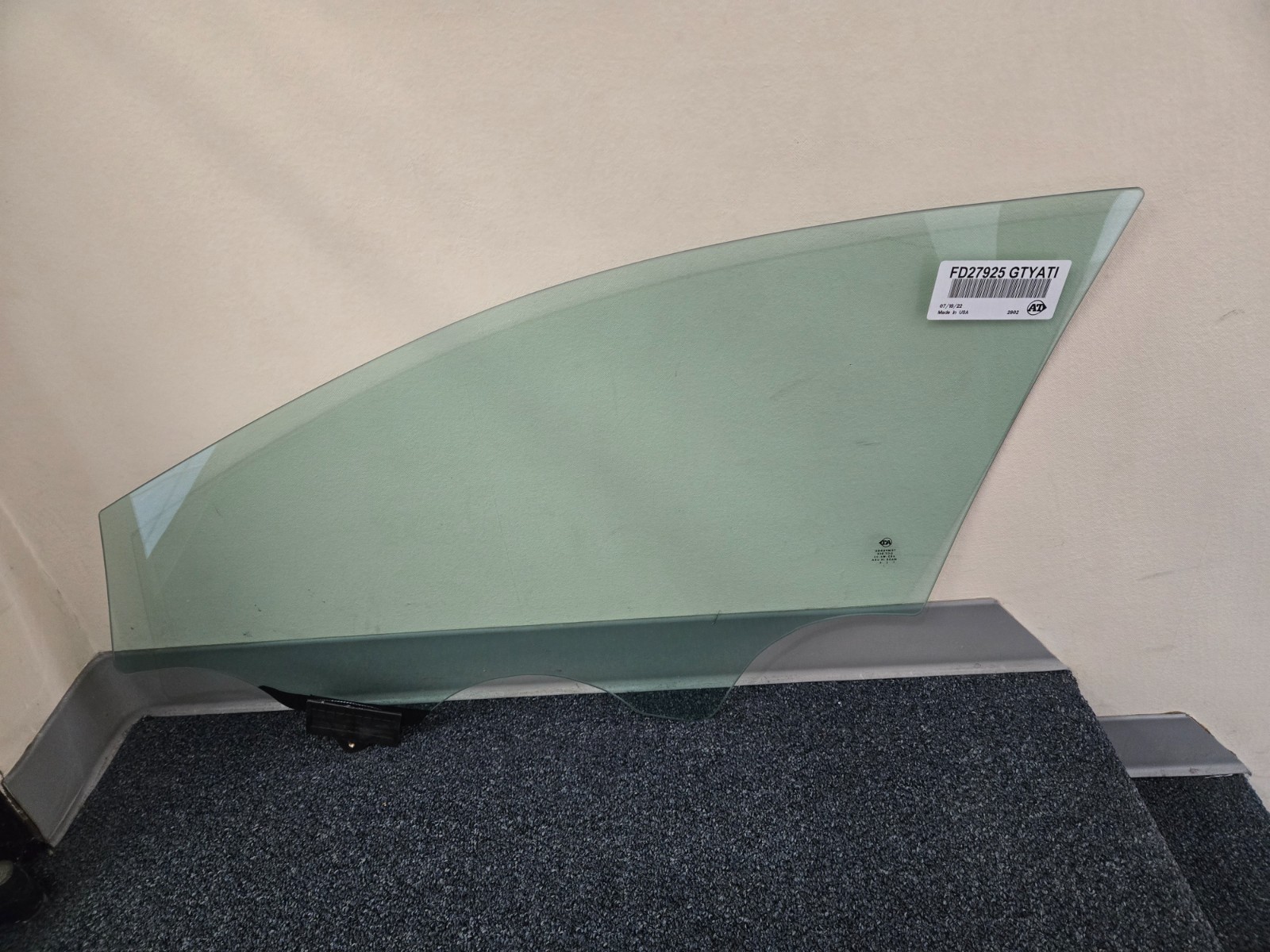 Fits 2019-2024 Kia Forte Passenger Right Front Door Window Glass Fits 2019-2024 Kia Forte Passenger Right Front Door Window Glass