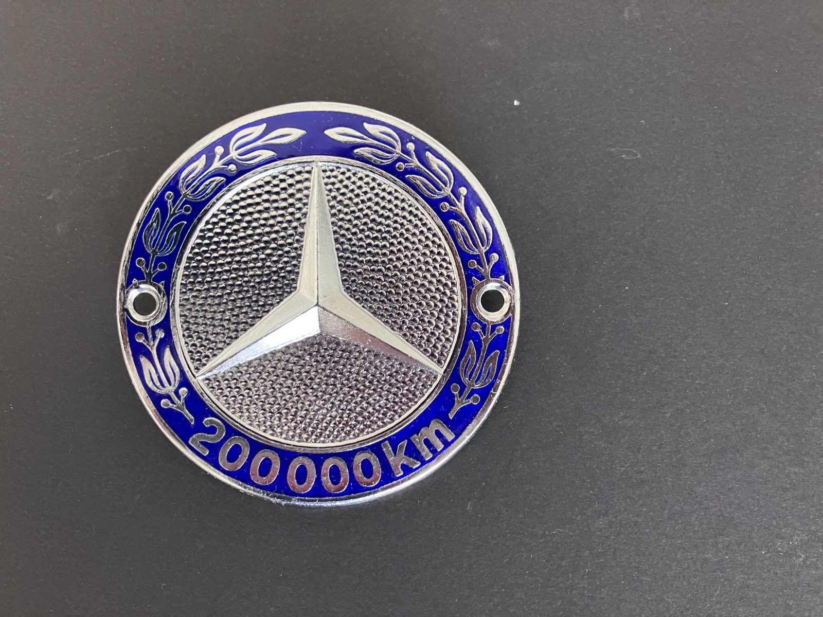 Mercedes-Benz 200000 Km Club Grille Silver Emblem Badge Year 1960\'s