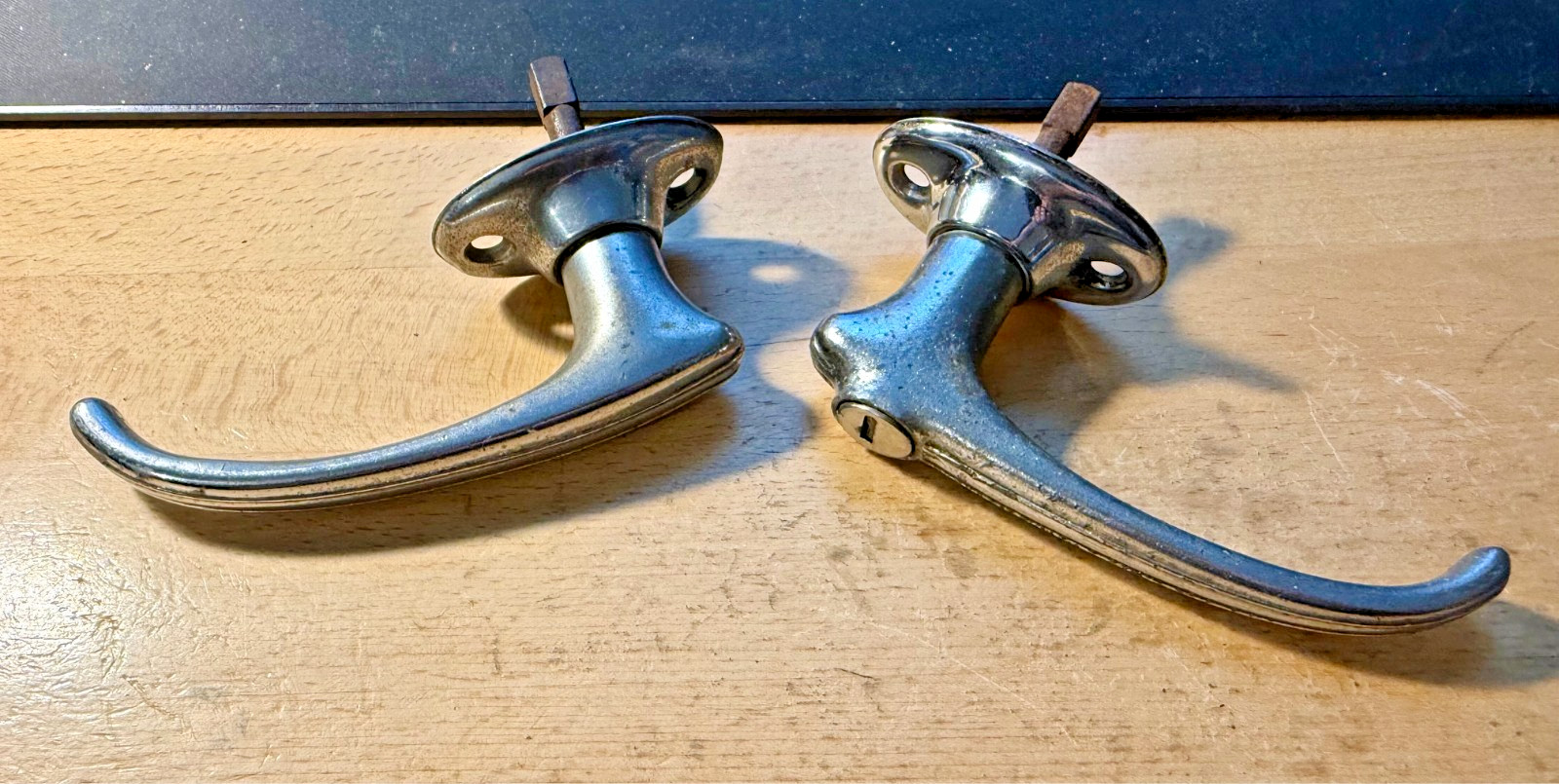 1936 1937 HUDSON TERRAPLANE LOCKING DOOR HANDLES 1930S 36 37 30S HOT ROD HANDLE