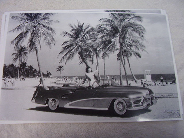   BUICK  LESABRE CONCEPT CAR SHOW CAR    11 X 17  PHOTO  PICTURE   II