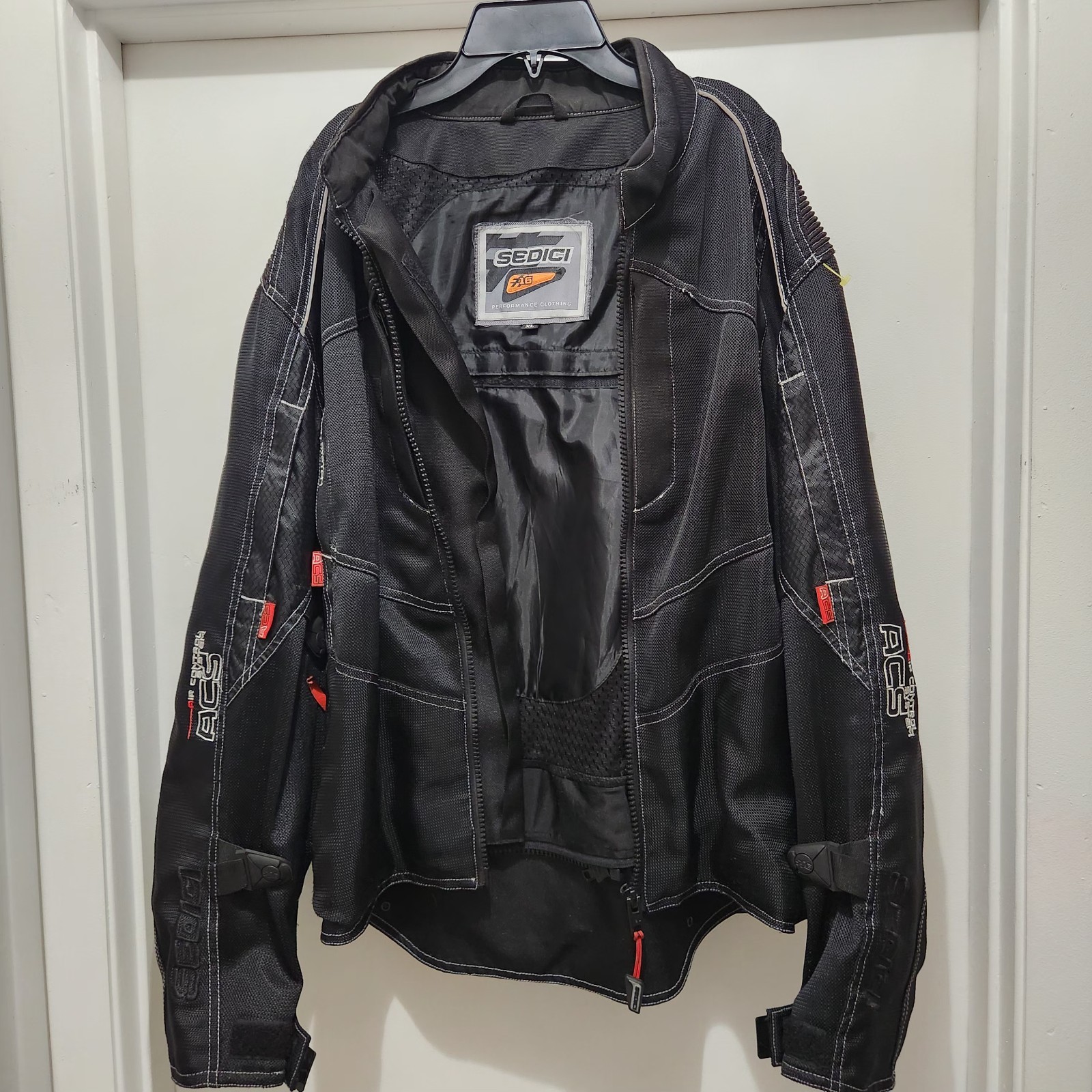 Sedici #16 Motorcycle Jacket Sz XL Black Unisex Insulated Vented Armour NWOT