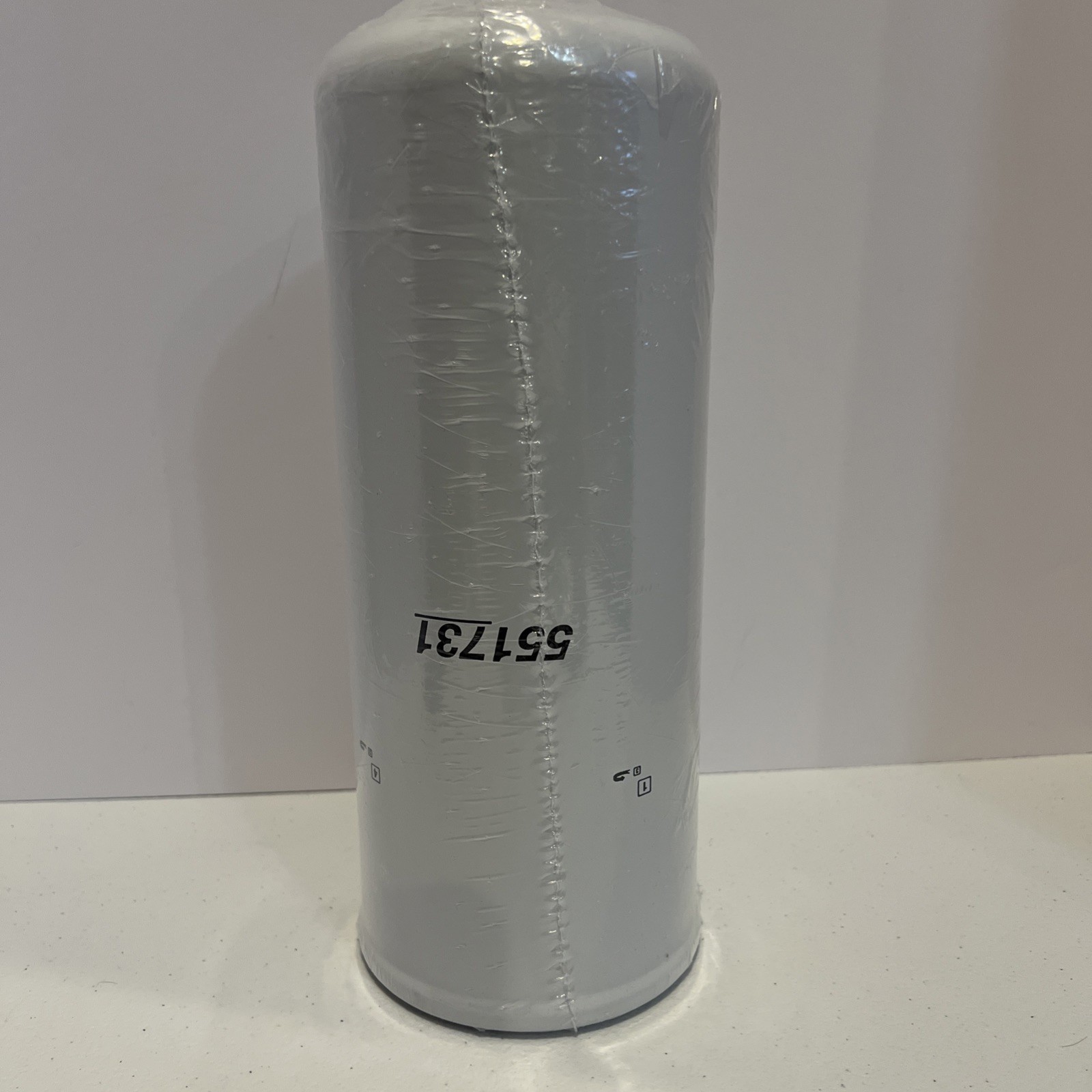 New NOS Donaldson Mann + Hummel Duramax Oil Filter Part Number 551731 New NOS Donaldson Mann + Hummel Duramax Oil Filter Part Number 551731
