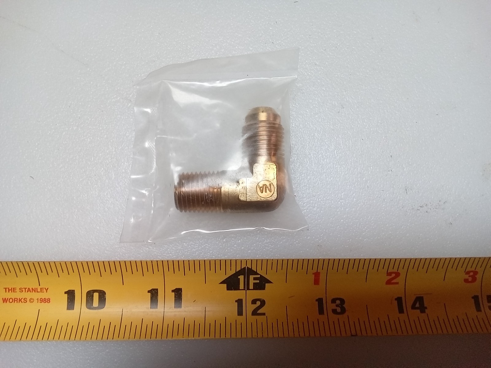 Aircraft parts and accessories hardware AN822-6B / MS20822-6B Aircraft parts and accessories hardware AN822-6B / MS20822-6B