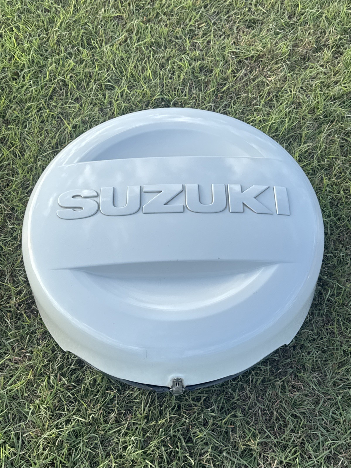 2006-2012 SUZUKI GRAND VITARA SPARE TIRE COVER HARD SHELL 2006-2012 SUZUKI GRAND VITARA SPARE TIRE COVER HARD SHELL