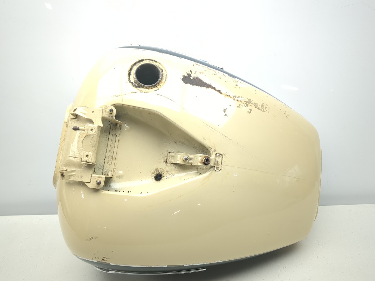 96-01 Yamaha XVZ1300 Royal StarGas Fuel Tank Petrol Reservoir