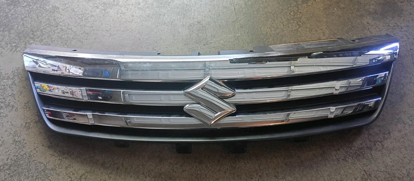 2007-2009 Suzuki XL-7 XL7 OEM Front Bumper Grille Chrome Grill Assembly 71740-78 2007-2009 Suzuki XL-7 XL7 OEM Front Bumper Grille Chrome Grill Assembly 71740-78