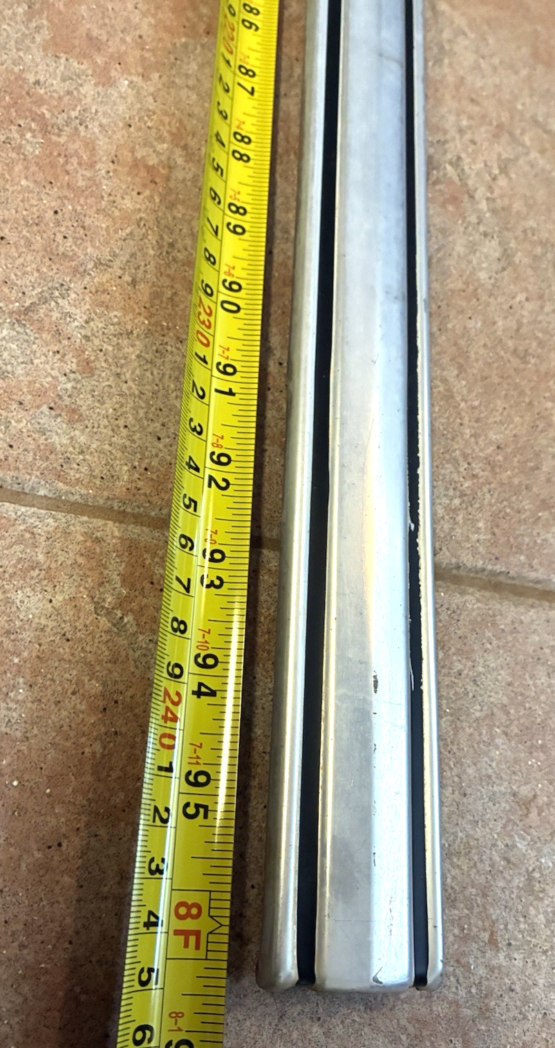 0RIGINAL 68-72 FORD F100 TRUCK LONG BED BELTLINE TRIM,1 5/8\ 0RIGINAL 68-72 FORD F100 TRUCK LONG BED BELTLINE TRIM,1 5/8\