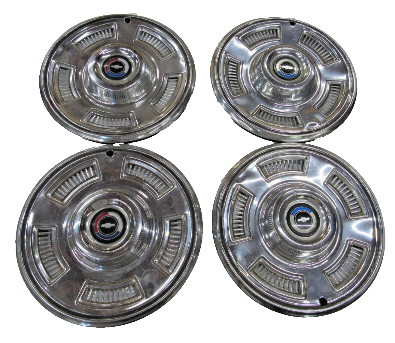 Sey Of 4 Vintage 1960's Chevelle Chevrolet Chevy Hub Caps Sey Of 4 Vintage 1960's Chevelle Chevrolet Chevy Hub Caps
