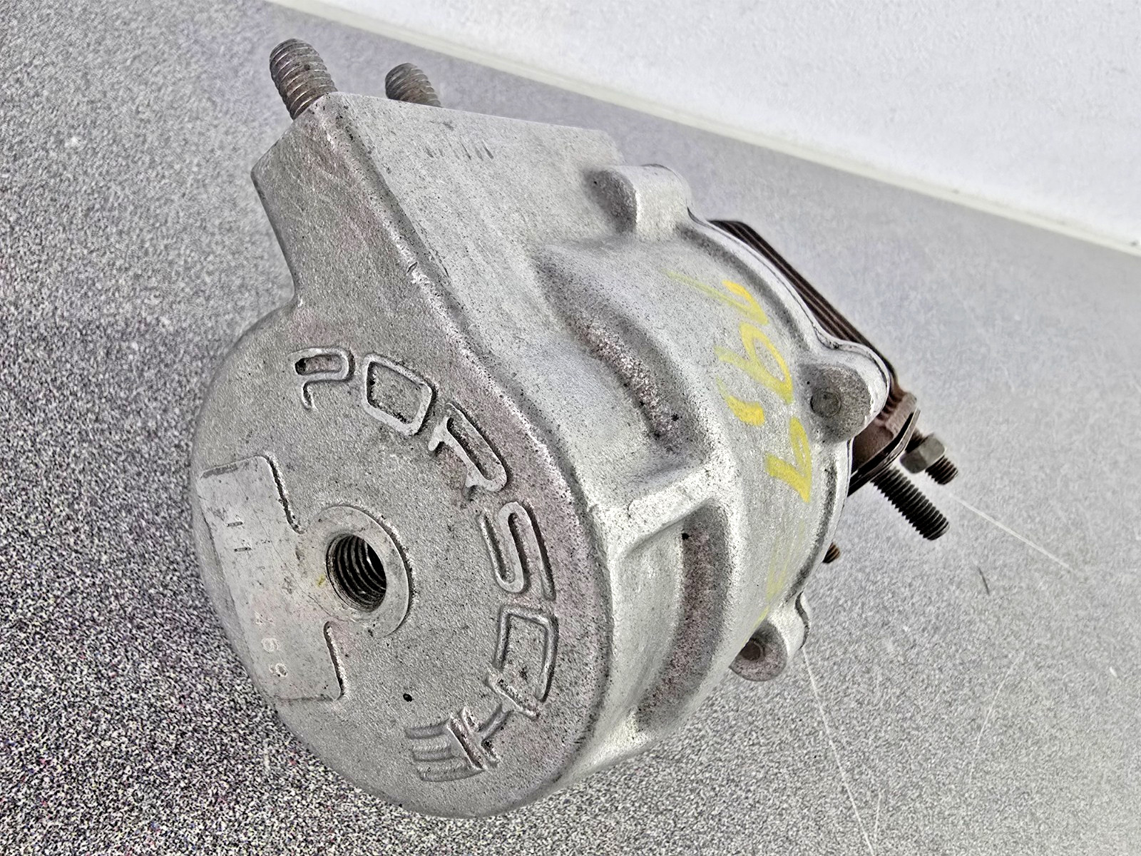 NICE USED ORIGINAL 1979 PORSCHE 930 TURBOCHARGER WASTEGATE ASSEMBLY 3LDZ 1976-89