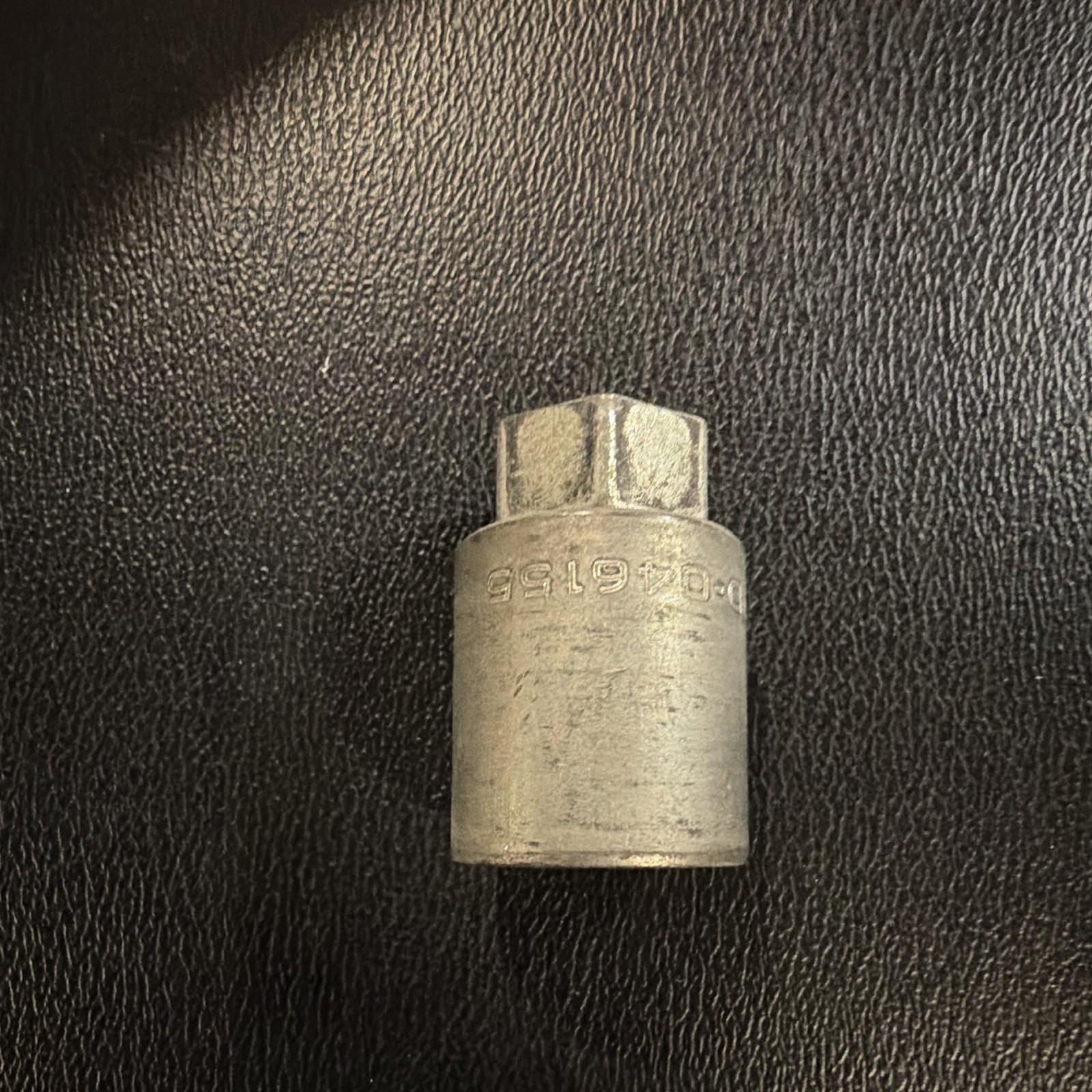Genuine McGard wheel lock key, part number 046155. Used condition w/normal wear. Genuine McGard wheel lock key, part number 046155. Used condition w/normal wear.