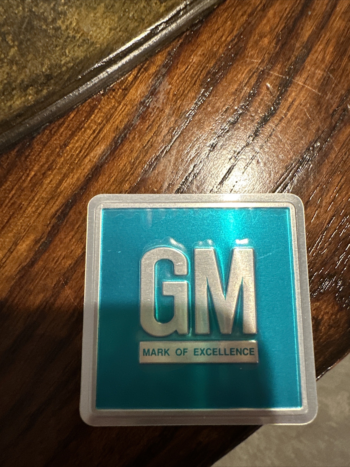 VINTAGE METAL GM GENERAL MOTORS TAG EMBLEM VINTAGE METAL GM GENERAL MOTORS TAG EMBLEM