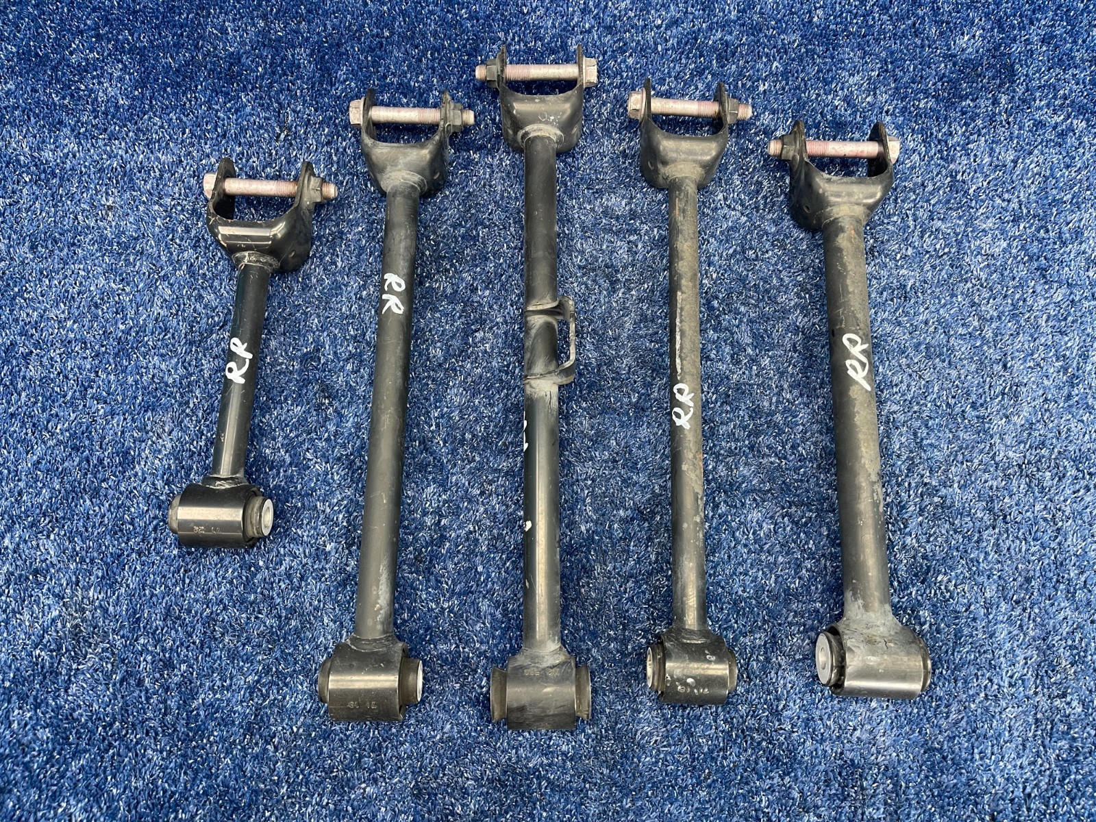 17-20 Fiat 124 Spider Rear Right Passenger Side Suspension Control Arms SET OEM