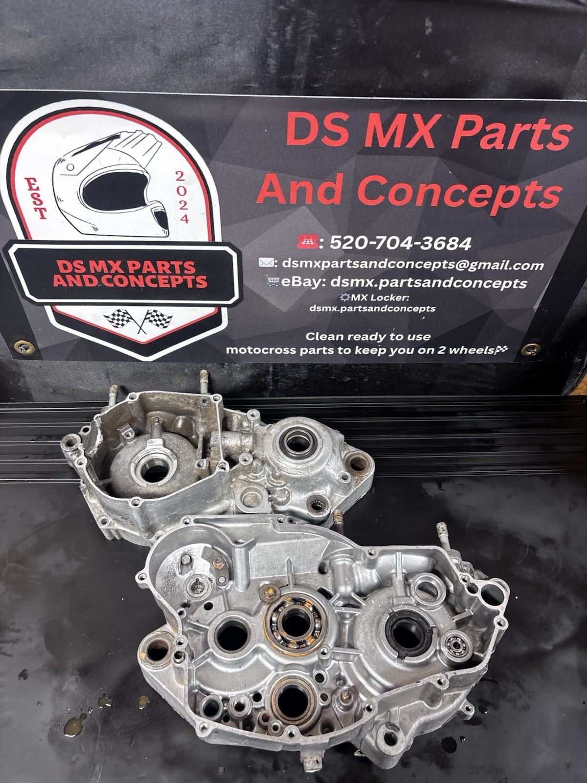 2005-2007 Kawasaki KX250 OEM Engine Crankcase Cases Set 2 Stroke DAMAGED