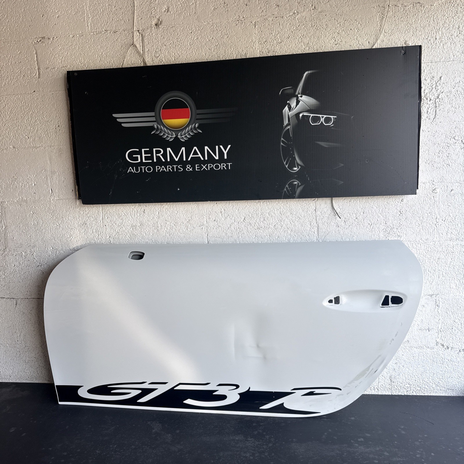 Porsche Carrera Gt3 911 2017-2019 OEM Lh Door Shell 99153173100 Porsche Carrera Gt3 911 2017-2019 OEM Lh Door Shell 99153173100