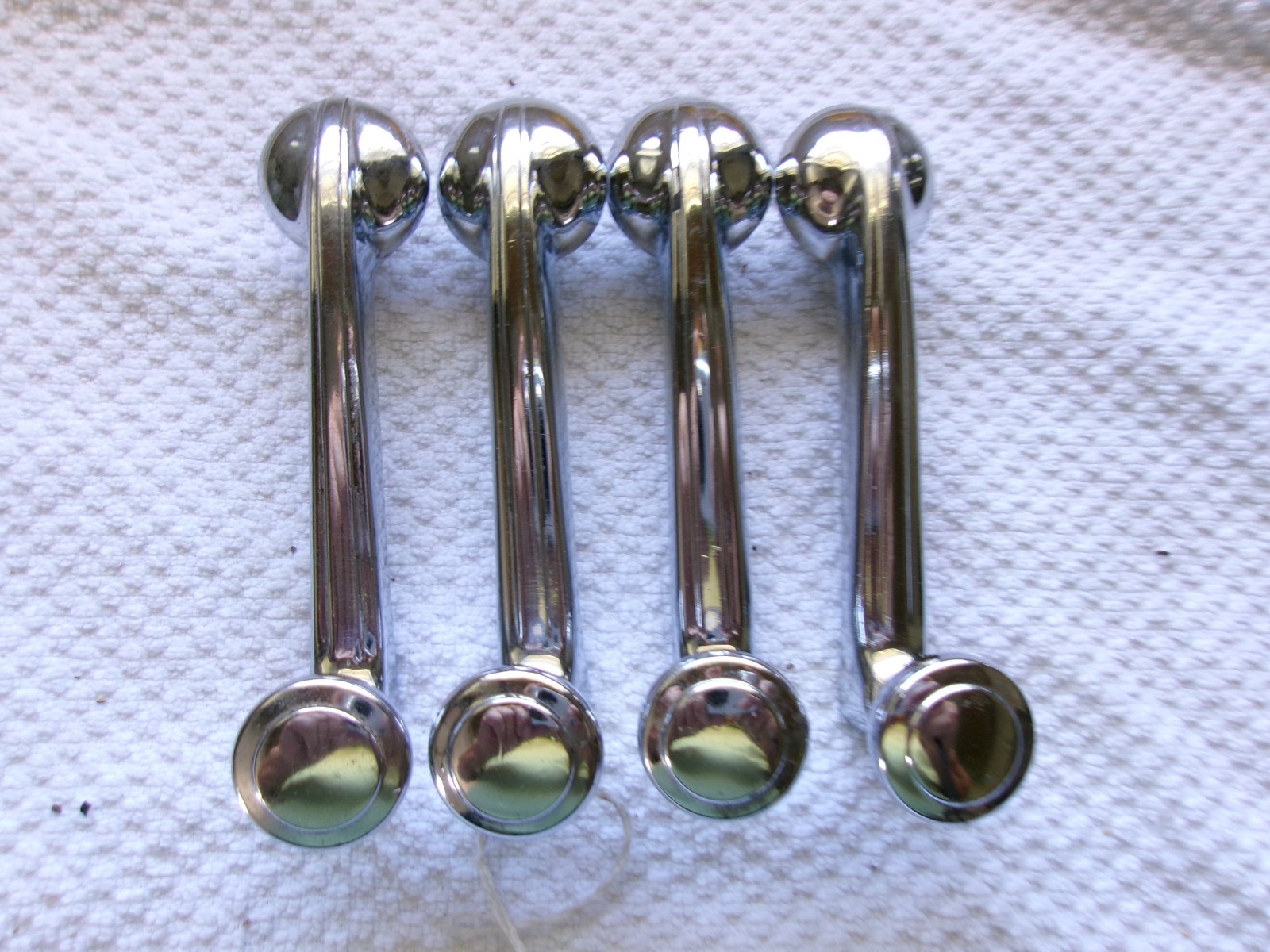 4 very nice original 1948 1949 Cadillac interior window cranks 4 very nice original 1948 1949 Cadillac interior window cranks