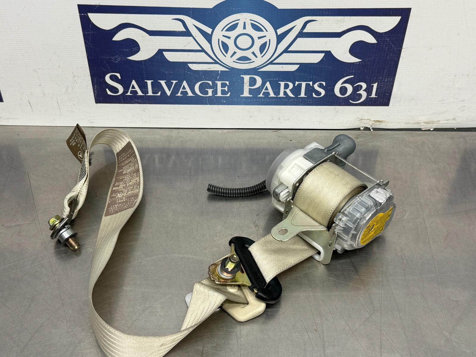 2002 Lexus SC430 Front Passenger Right Seat Belt - Ecru Beige