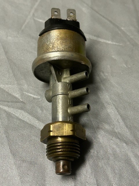 1971-72 Oldsmobile Cutlass/442/W-30 Ported Vacuum Switch GM 410052 NOS-OEM