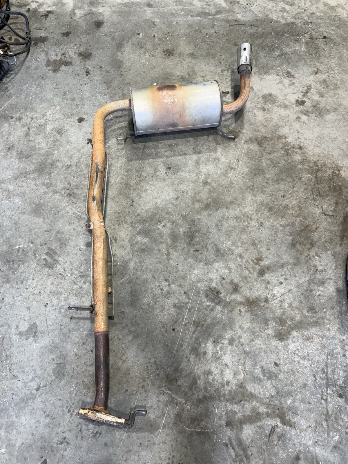 1990-1993 Mazda MX-5 Miata OEM Exhaust Muffler PIPE 90-93 NA 1.6 1990-1993 Mazda MX-5 Miata OEM Exhaust Muffler PIPE 90-93 NA 1.6