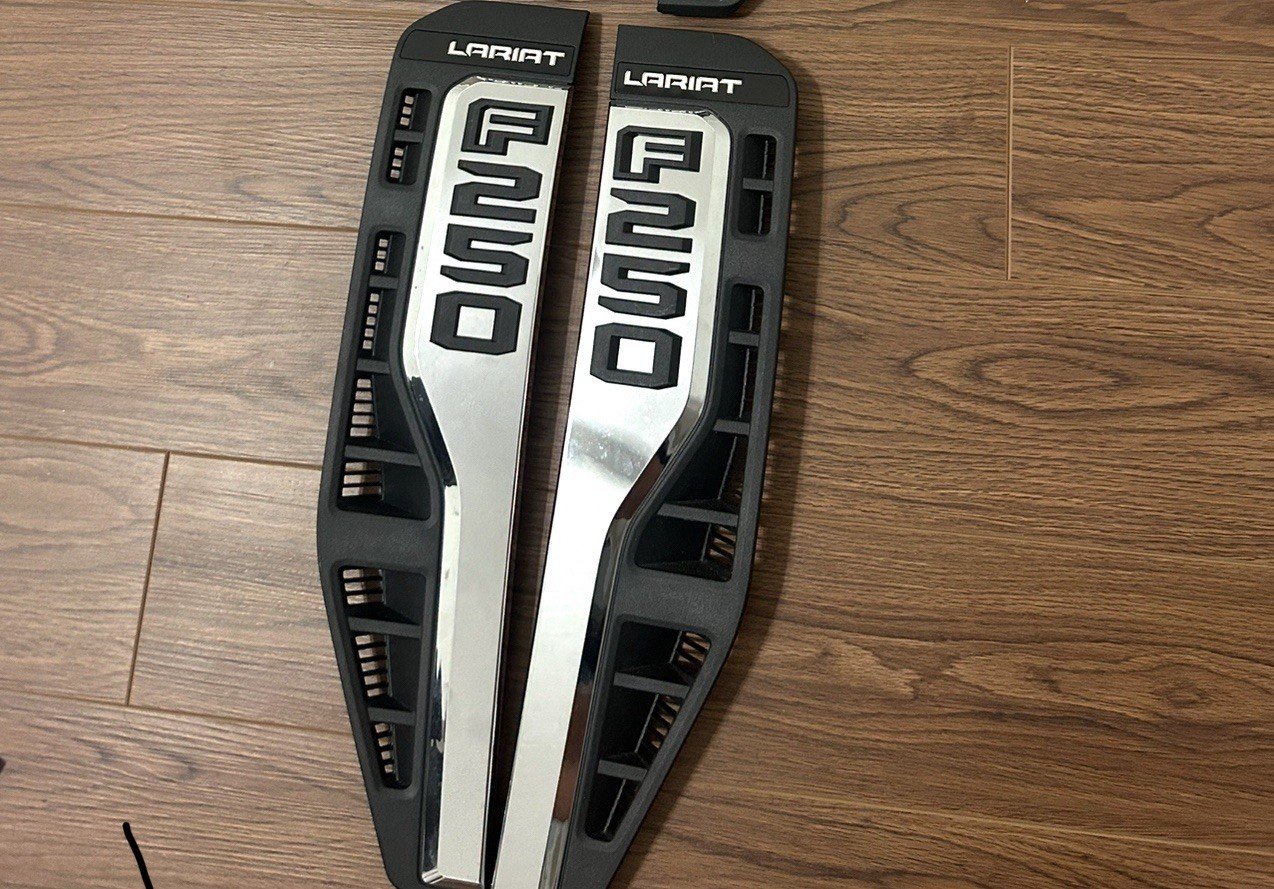 2023-2026 f250 Chrome Emblems Like New Mint Condition Fender Lariat 2023-2026 f250 Chrome Emblems Like New Mint Condition Fender Lariat