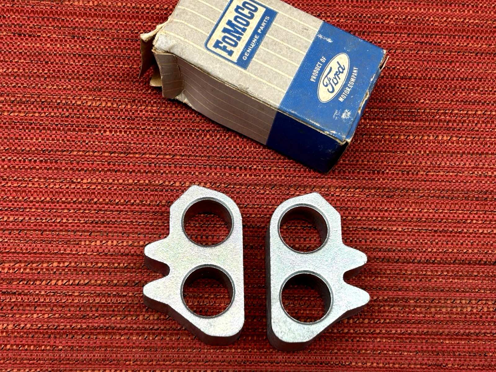 NOS 1959-1964 Ford, Mercury, Lincoln ,T-bird door lock striker plate c2az6222040 NOS 1959-1964 Ford, Mercury, Lincoln ,T-bird door lock striker plate c2az6222040