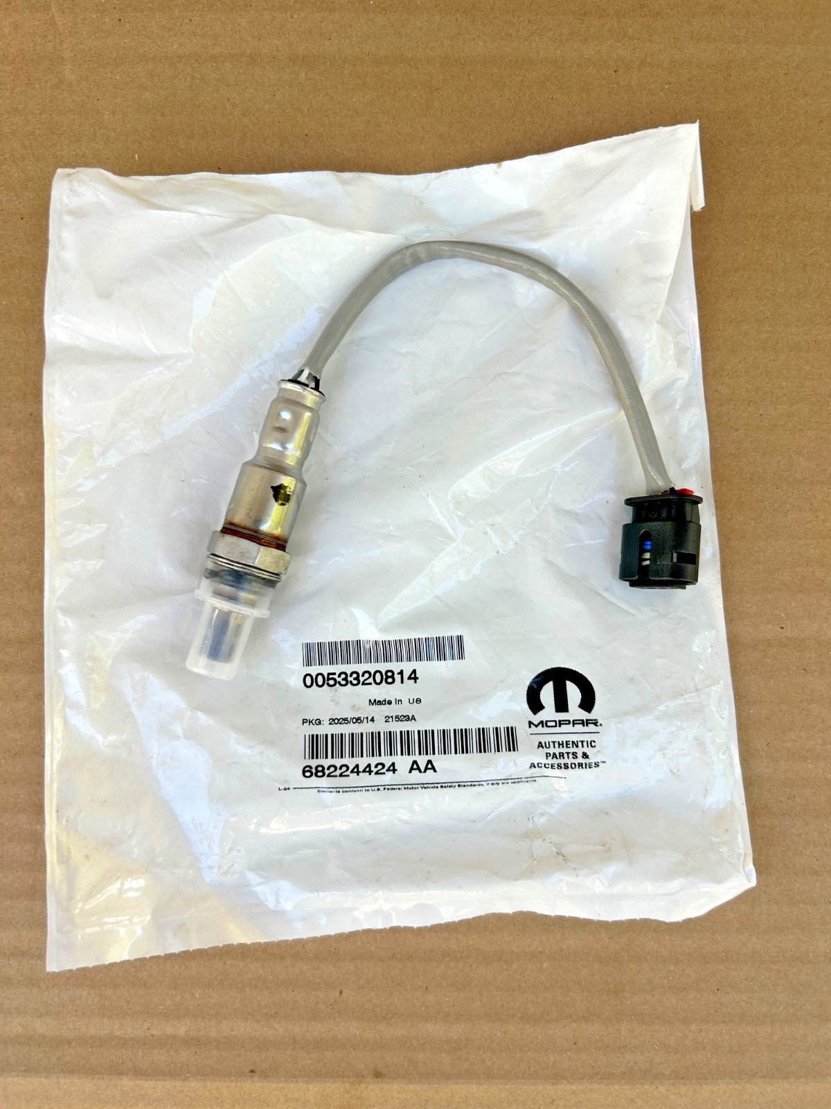 NEW OEM MOPAR 18 - 26 WRANGLER GLADIATOR OXYGEN SENSOR LEFT OR RIGHT 68224424AA NEW OEM MOPAR 18 - 26 WRANGLER GLADIATOR OXYGEN SENSOR LEFT OR RIGHT 68224424AA