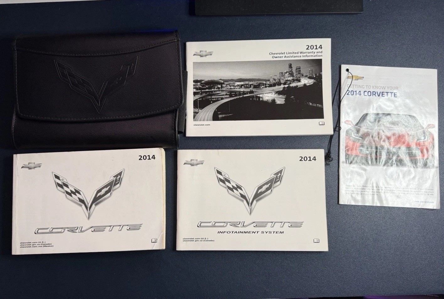 2014 Chevrolet Corvette C7 Stingray OEM Owner\'s Manual Set w/ Factory Case