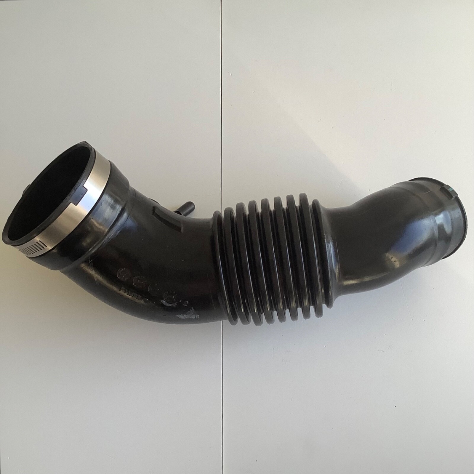 2007-10 GXP PONTIAC SOLSTICE Turbo Sky Redline Air Outlet Duct Super Clean OEM 2007-10 GXP PONTIAC SOLSTICE Turbo Sky Redline Air Outlet Duct Super Clean OEM