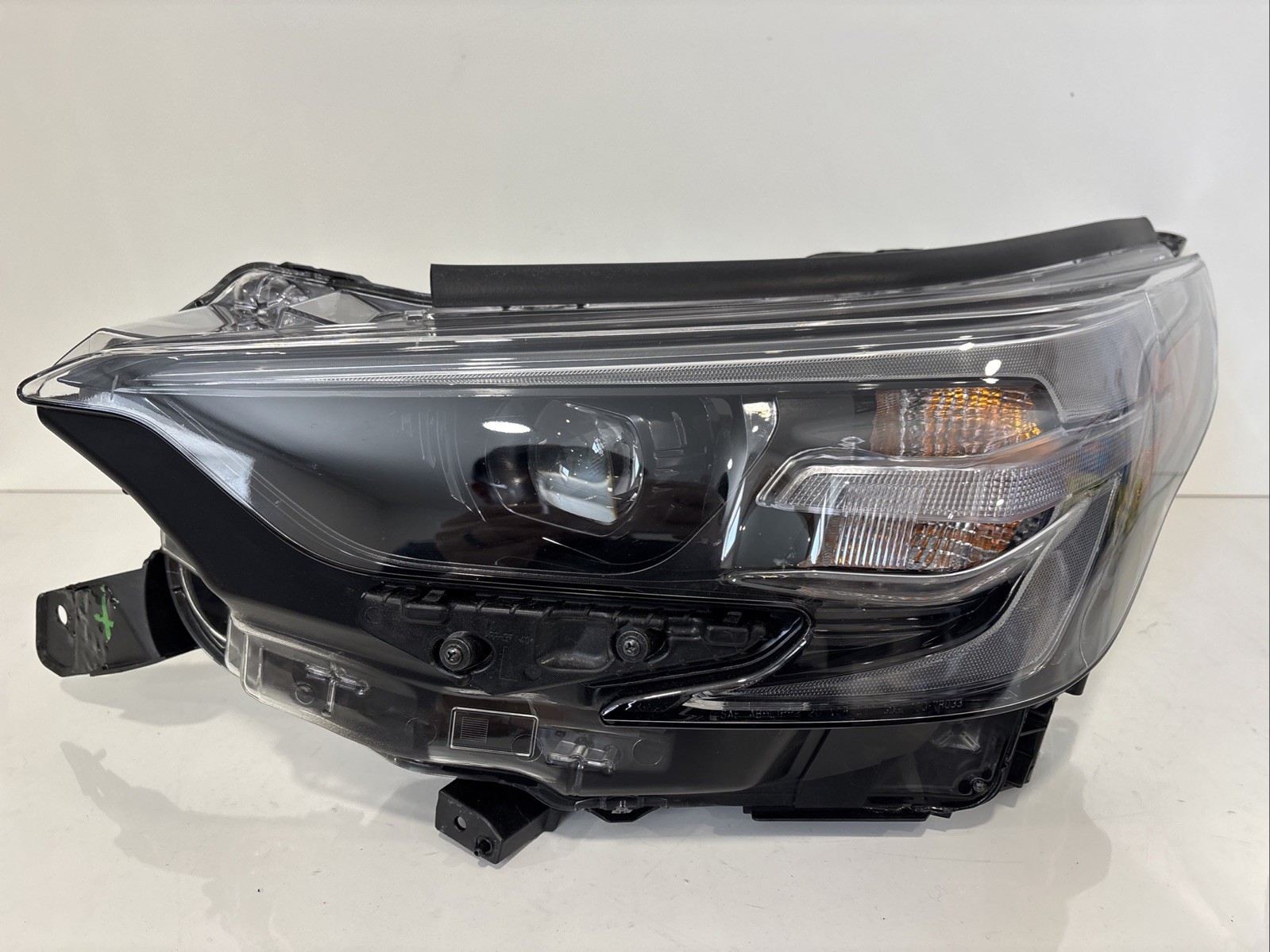 Nice 2023 - 2025 Subaru Legacy Outback Full LED Headlight Driver Left OEM 2406
