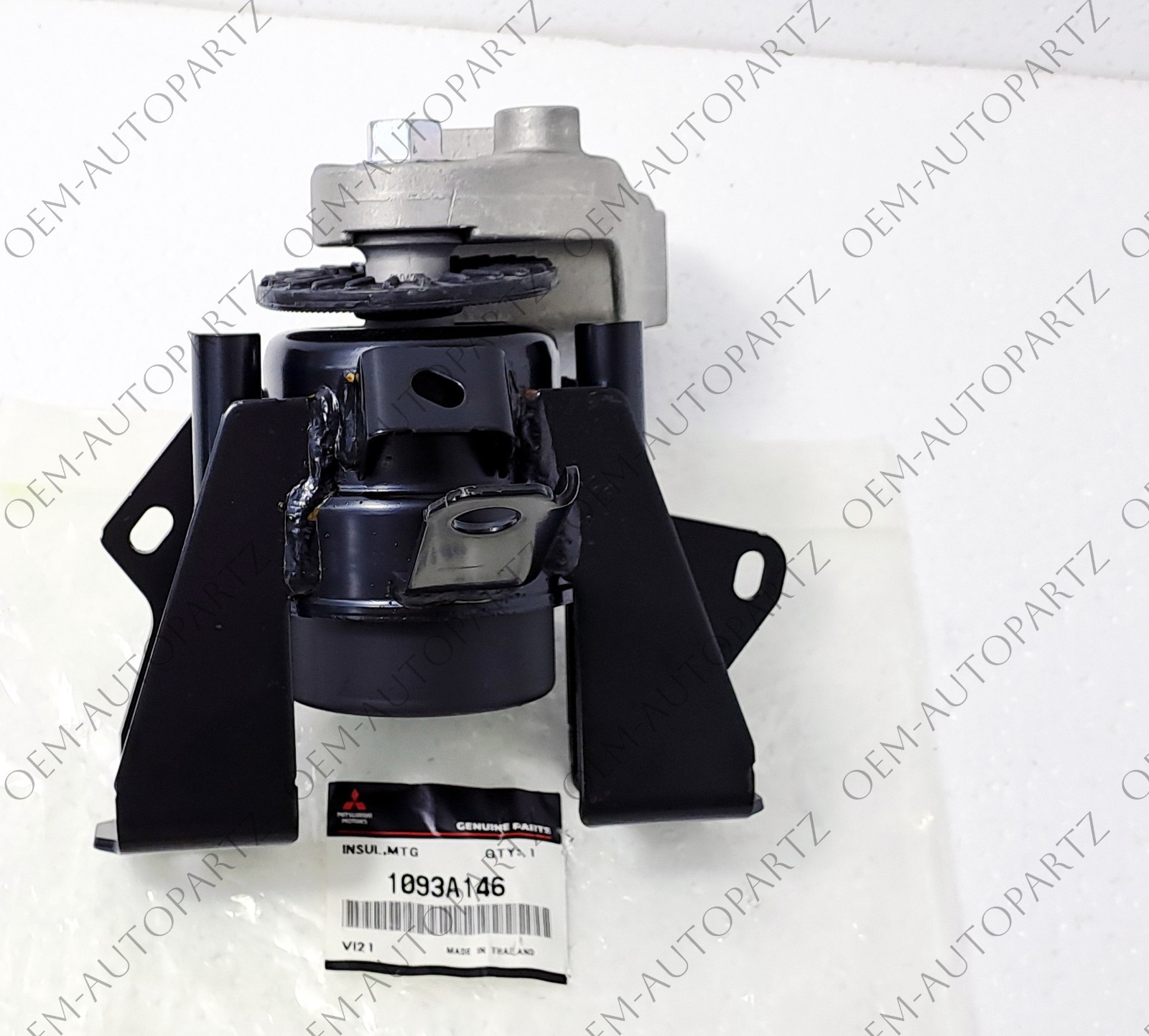 1093A146 Insulator Engine Mounting Genuine Mitsubishi Mirage Space Star NEW OEM