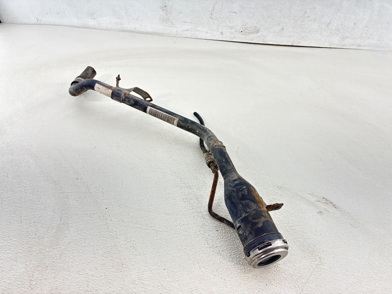 2015-2023 JEEP RENEGADE 2.4L L4 GAS FUEL TANK FILLER NECK HOSE PIPE TUBE OEM 2015-2023 JEEP RENEGADE 2.4L L4 GAS FUEL TANK FILLER NECK HOSE PIPE TUBE OEM