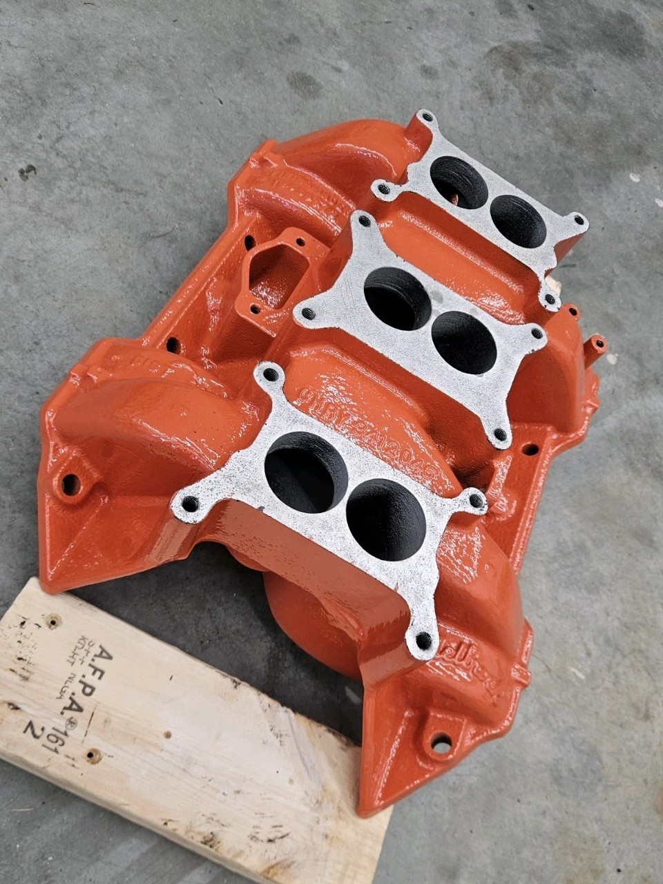 ORIGINAL 1969 Plymouth 440-6 Edelbrock Aluminum Intake Six Pack
