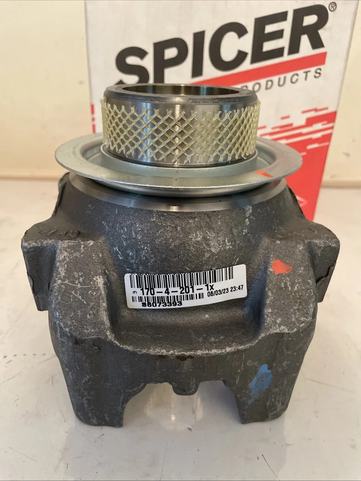 GENUINE SPICER 170-4-201-1X END YOKE NEW GENUINE SPICER 170-4-201-1X END YOKE NEW