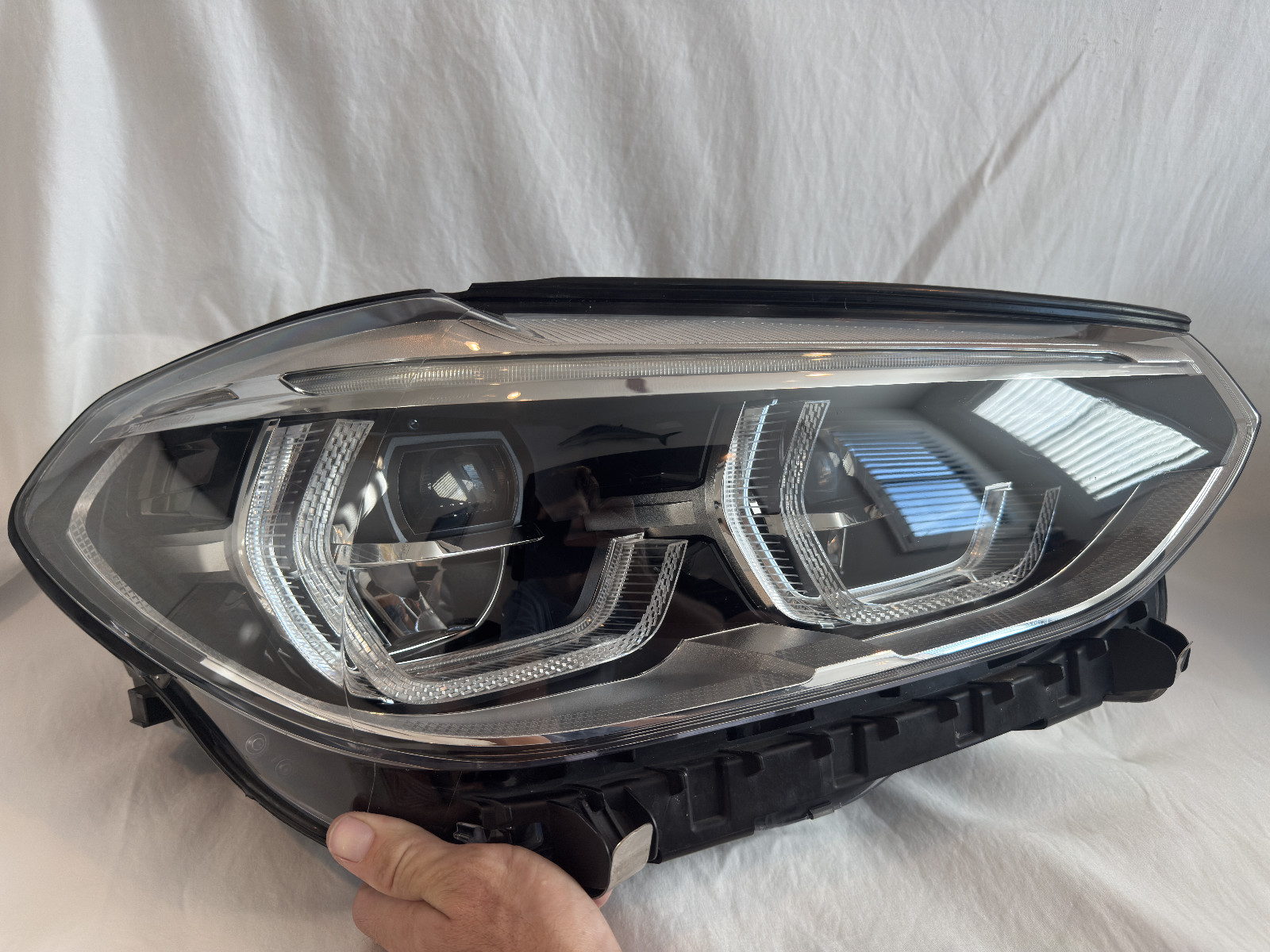 2018-2021 BMW X3 LED Passenger Side Adaptive Headlight Assembly OEM 8739658-03 2018-2021 BMW X3 LED Passenger Side Adaptive Headlight Assembly OEM 8739658-03