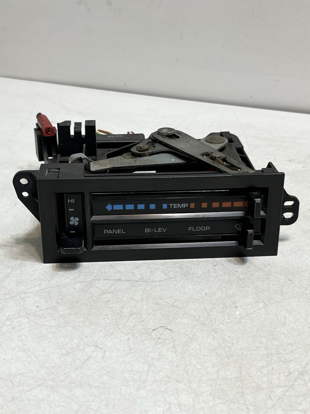 1987-1996 Dodge DAKOTA Truck AC Heater Climate TEMPERATURE Control 55034086 OEM 1987-1996 Dodge DAKOTA Truck AC Heater Climate TEMPERATURE Control 55034086 OEM