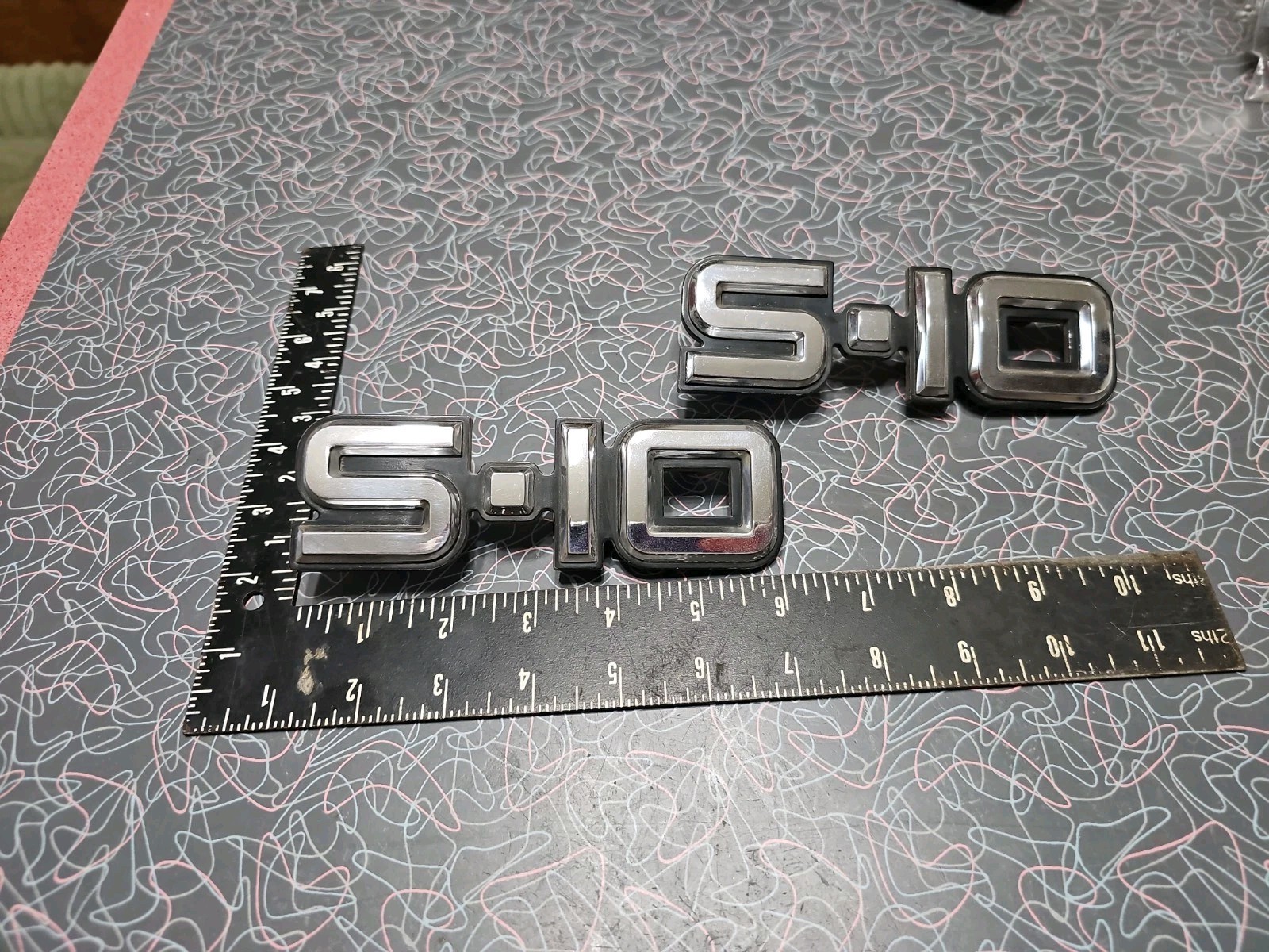 VINTAGE 1982-89 CHEVY S-10 TRUCK FENDER EMBLEMS OEM GM Part # 14041479