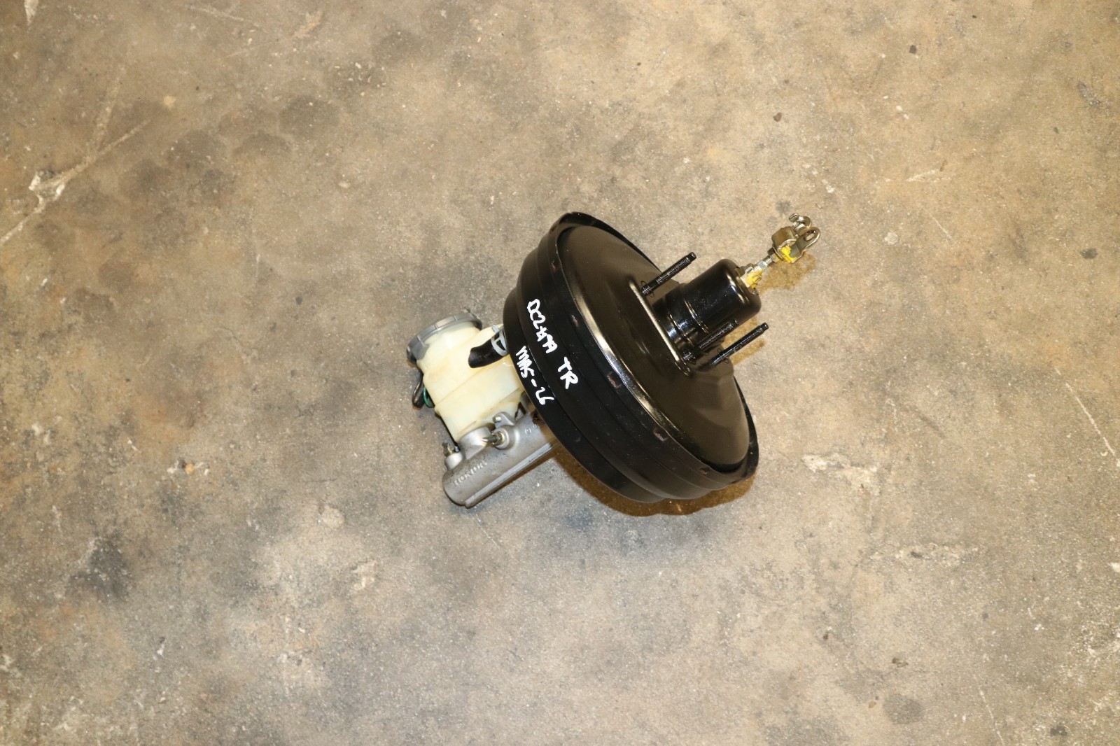 JDM 1994-2001 Honda Integra DC2 Type R brake Booster Master Cylinder OEM M/T