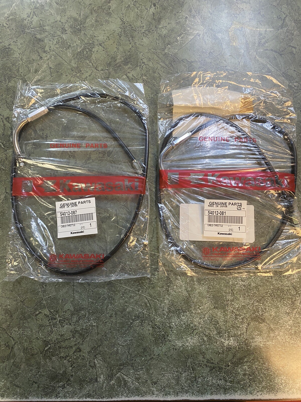 Genuine Kawasaki 1973-1981 Z1 KZ900 KZ1000 Pull & Push Throttle Control Cables Genuine Kawasaki 1973-1981 Z1 KZ900 KZ1000 Pull & Push Throttle Control Cables