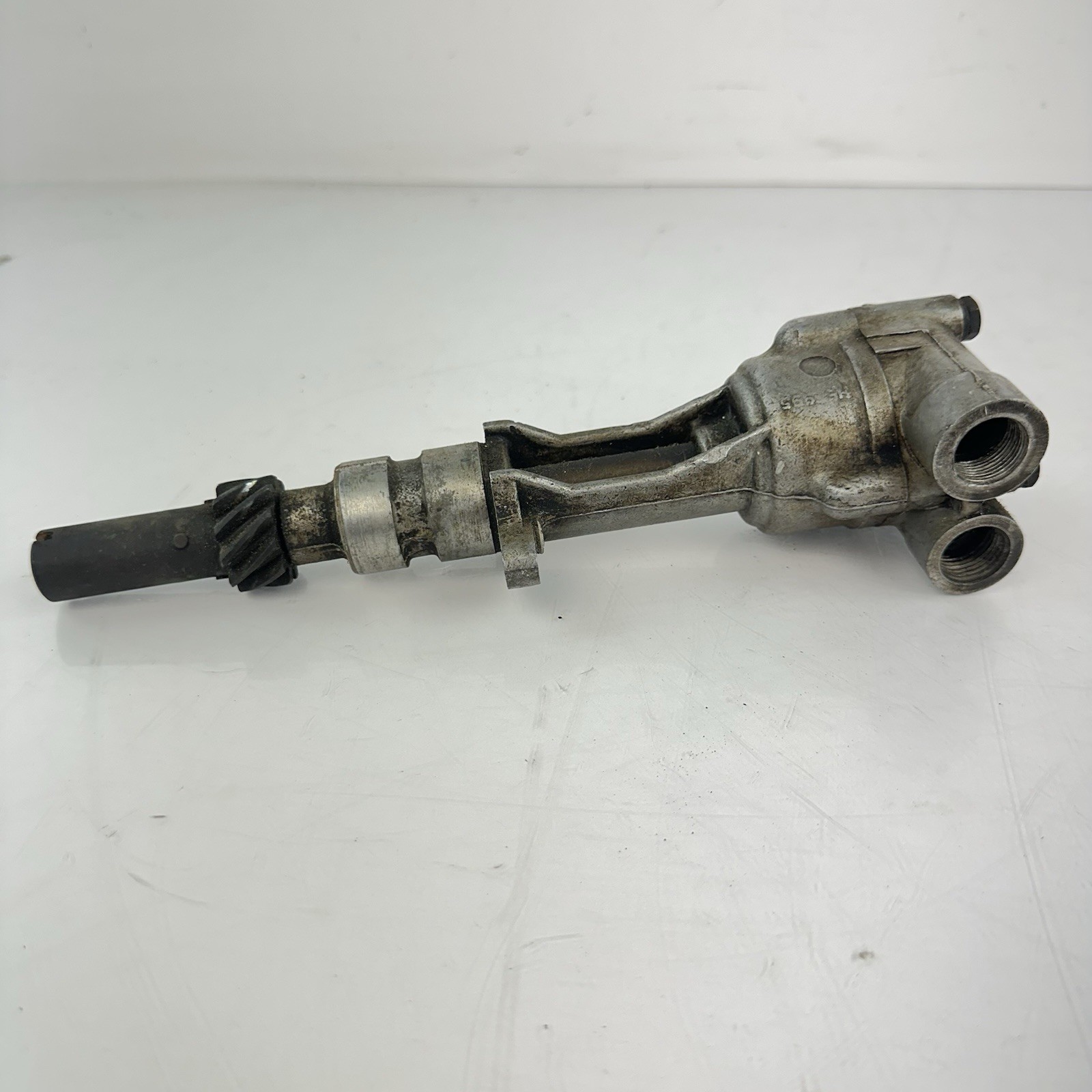 Original Sunbeam Alpine Oil Pump Assembly Original Sunbeam Alpine Oil Pump Assembly