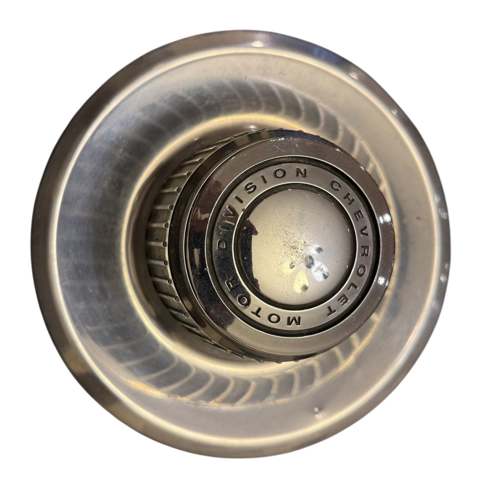 VTG 1968-1982 Chevrolet Div. Camaro Corvette Hubcap 3925805 VTG 1968-1982 Chevrolet Div. Camaro Corvette Hubcap 3925805