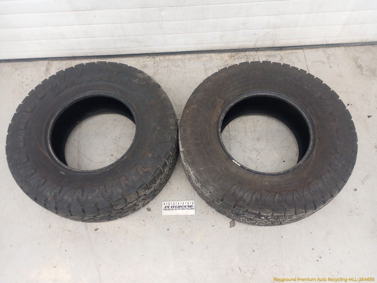 Pair Of Toyo Tires Open Country 35x12.50 R17 Thread Depth 14/32 Date Code 4024