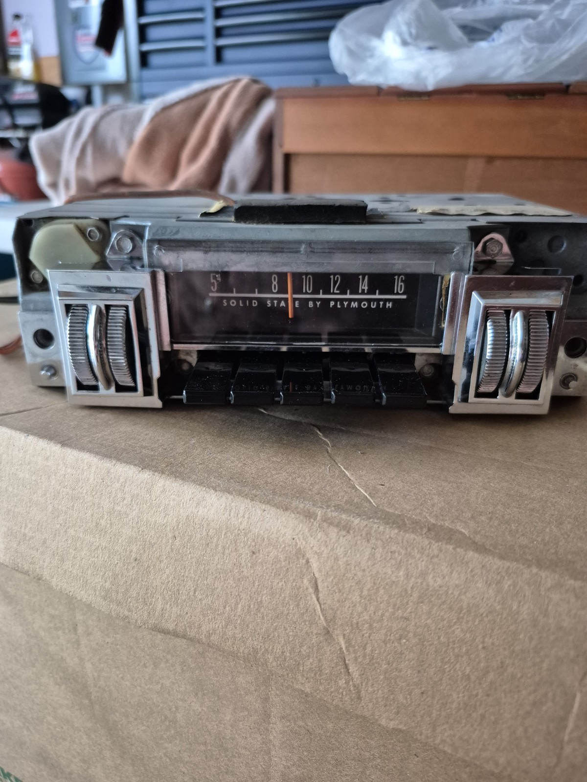 Mopar 1968 1969 1970 B-Body Thumb Wheel AM Radio Dodge Plymouth Used Mopar 1968 1969 1970 B-Body Thumb Wheel AM Radio Dodge Plymouth Used
