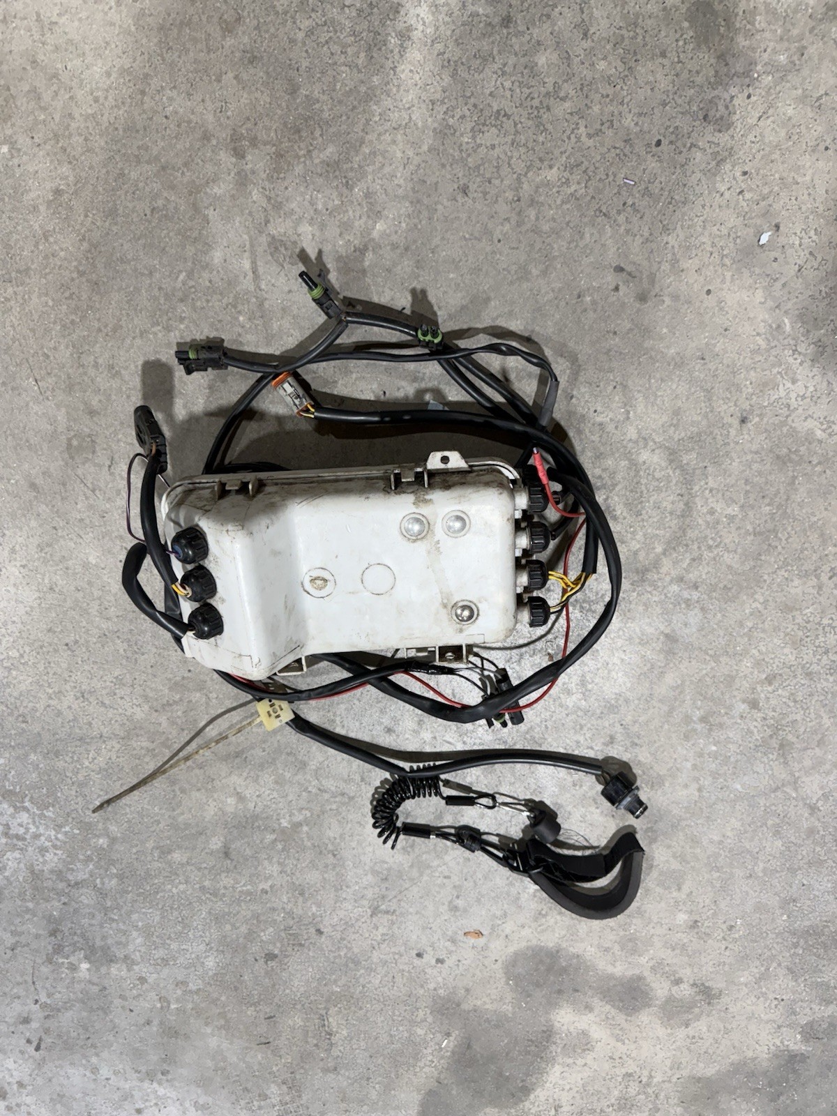 1996-98 Sea-Doo XP SPX - Grey MPEM DESS post with programmed key OEM 278000786 1996-98 Sea-Doo XP SPX - Grey MPEM DESS post with programmed key OEM 278000786